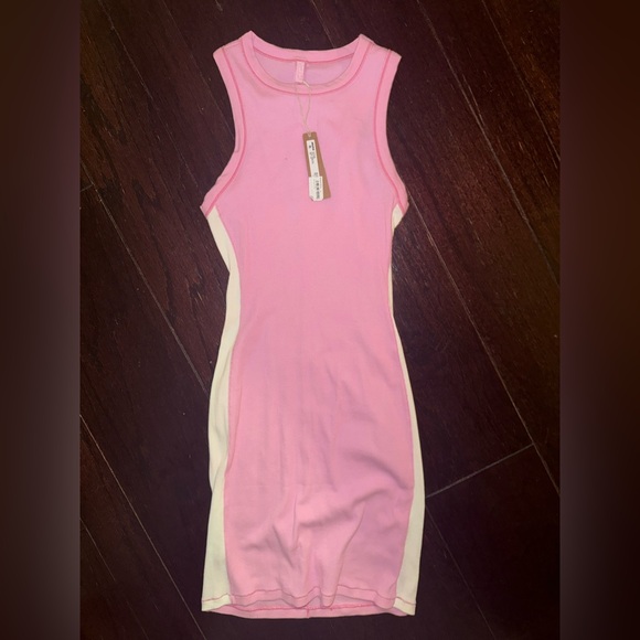 NWT SKIMS Ribbed Body-Con Dress – bubblegum/white , Size XS - Picture 4 of 6